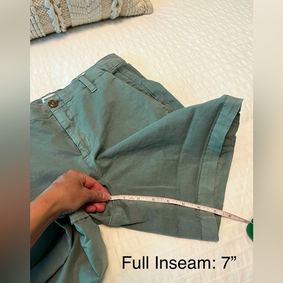 💚 GAP Women’s Girlfriend Chino Shorts Khaki Green NWOT, Size 2 - Picture 12 of 14